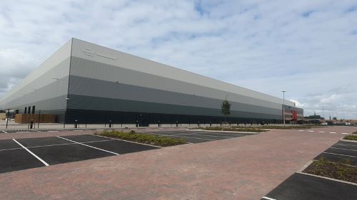 DP World opens largest-ever UK warehouse